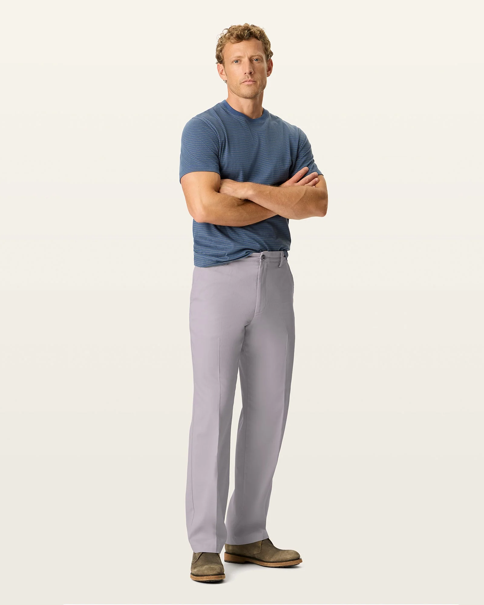 Easy Khakis. Classic Fit