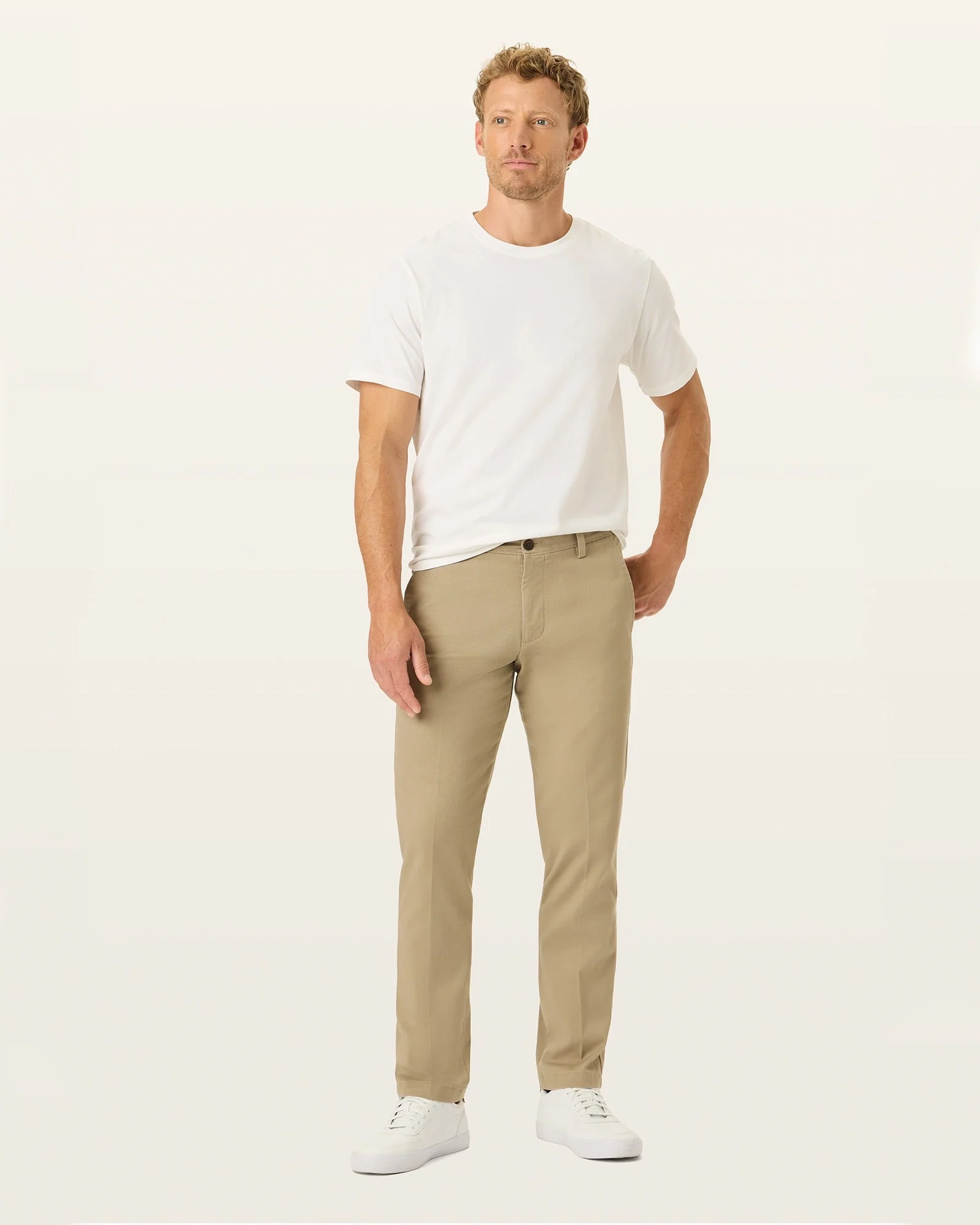 Easy Khakis. Slim Fit