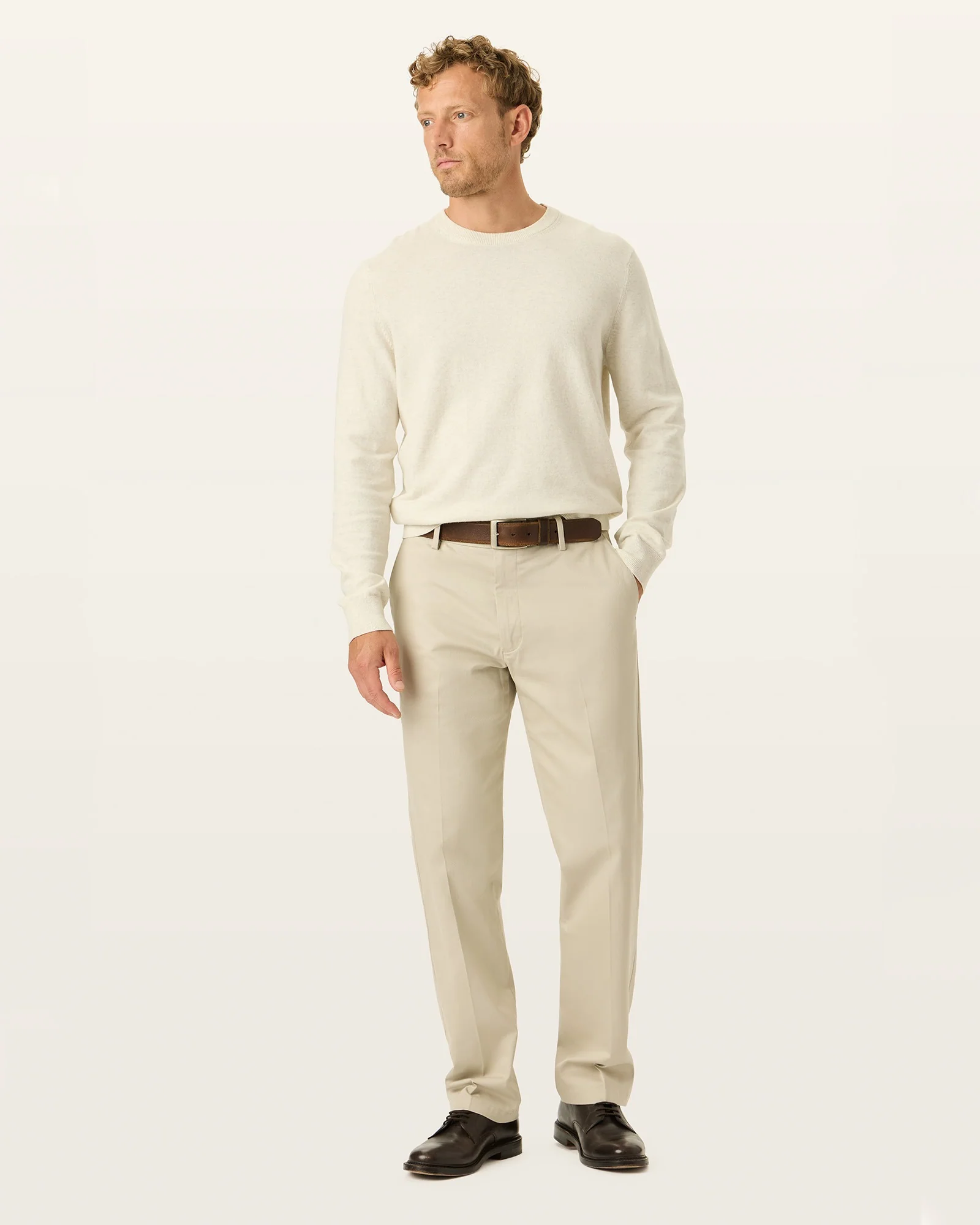 Signature Khakis. Classic Fit