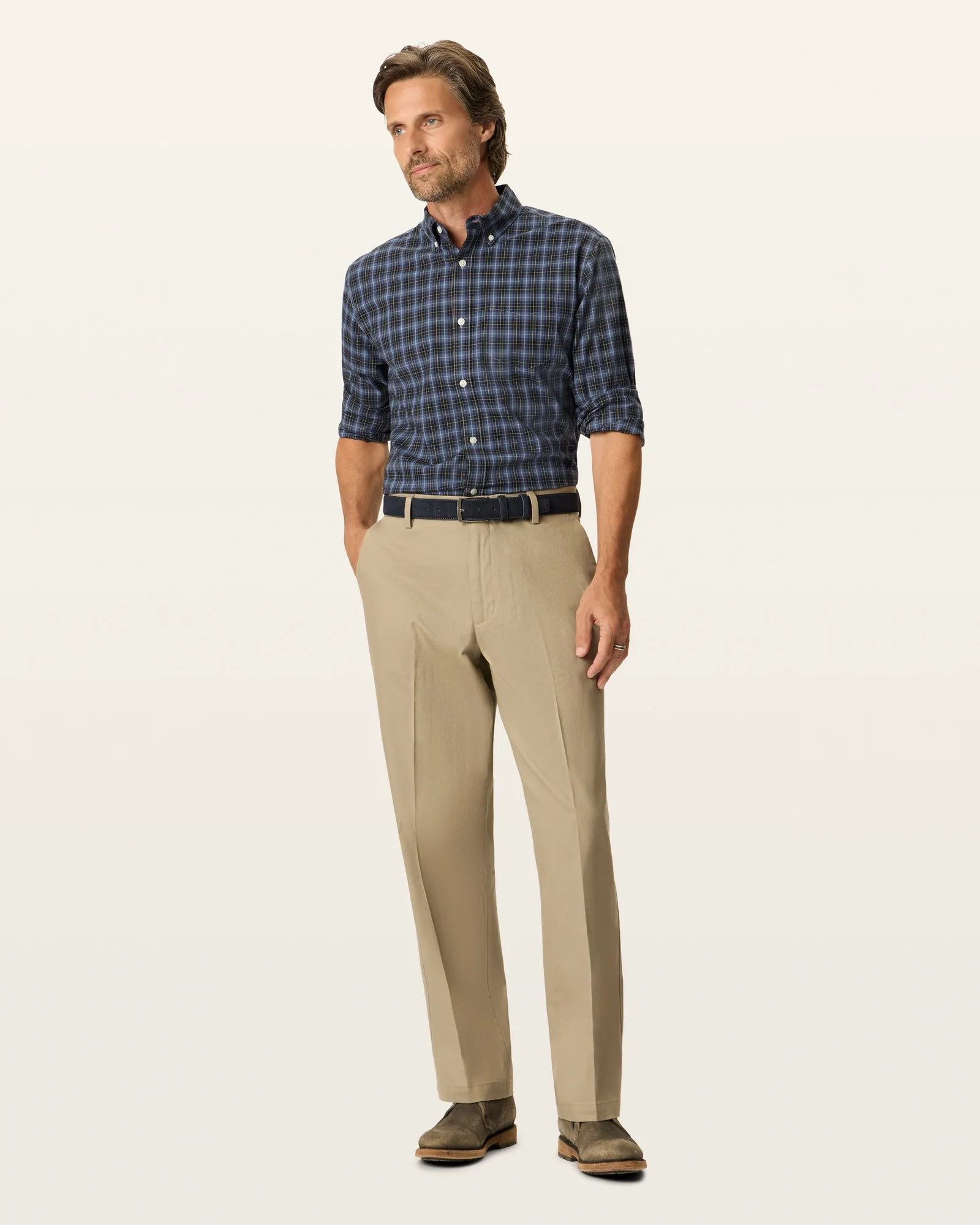 Signature Khakis. Relaxed Fit