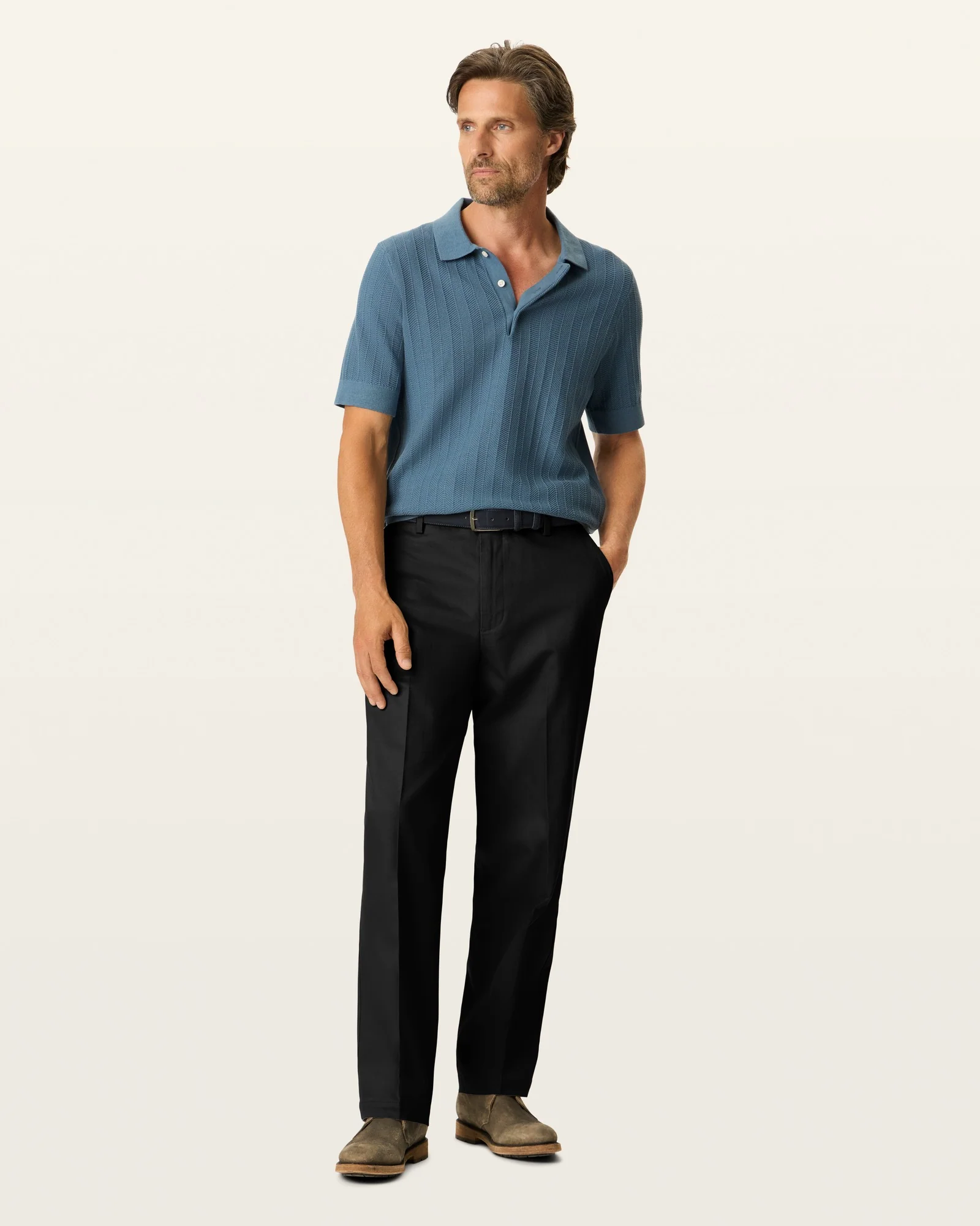 Signature Khakis. Relaxed Fit