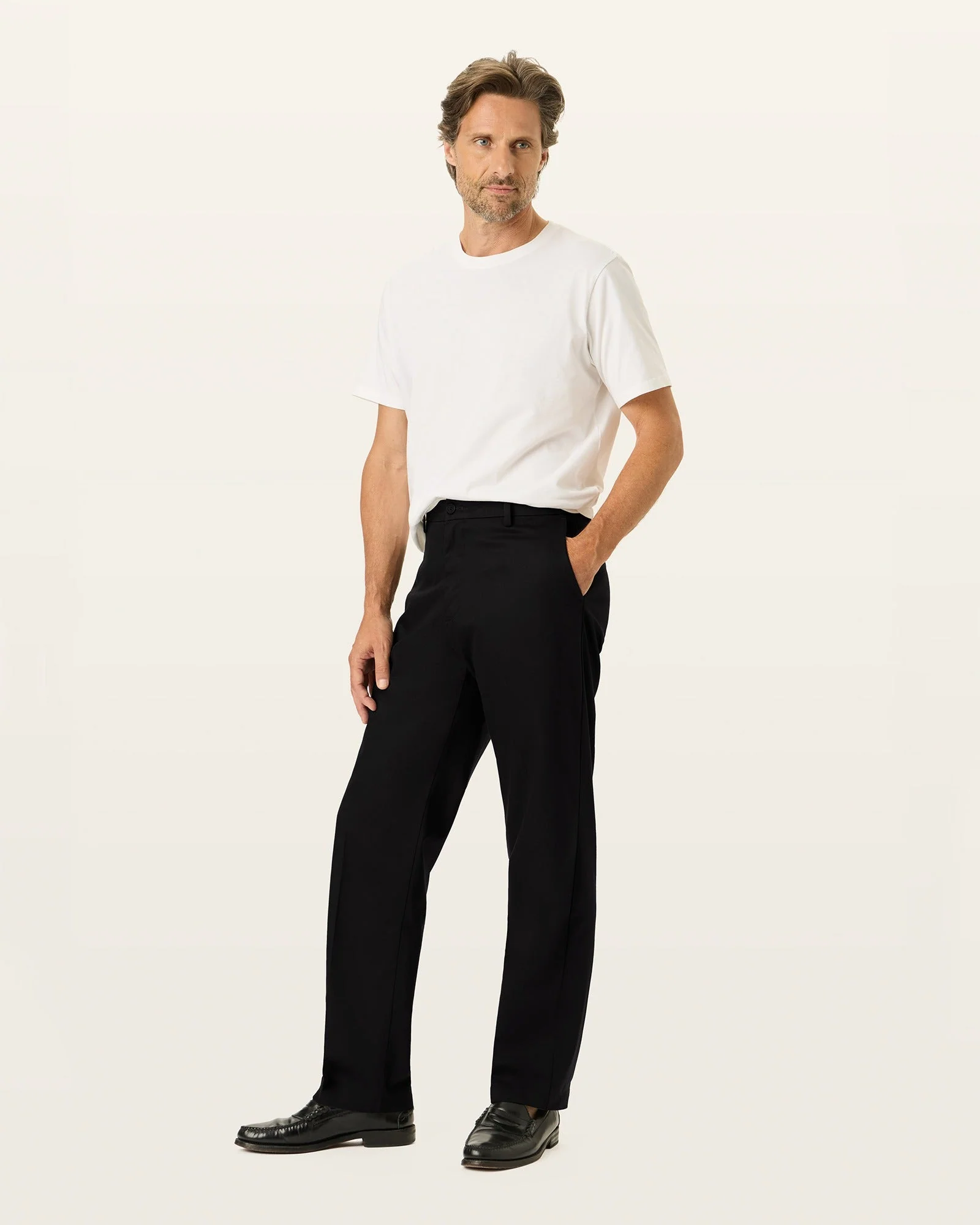 Signature Iron Free Khakis. Classic Fit with Stain Defender®