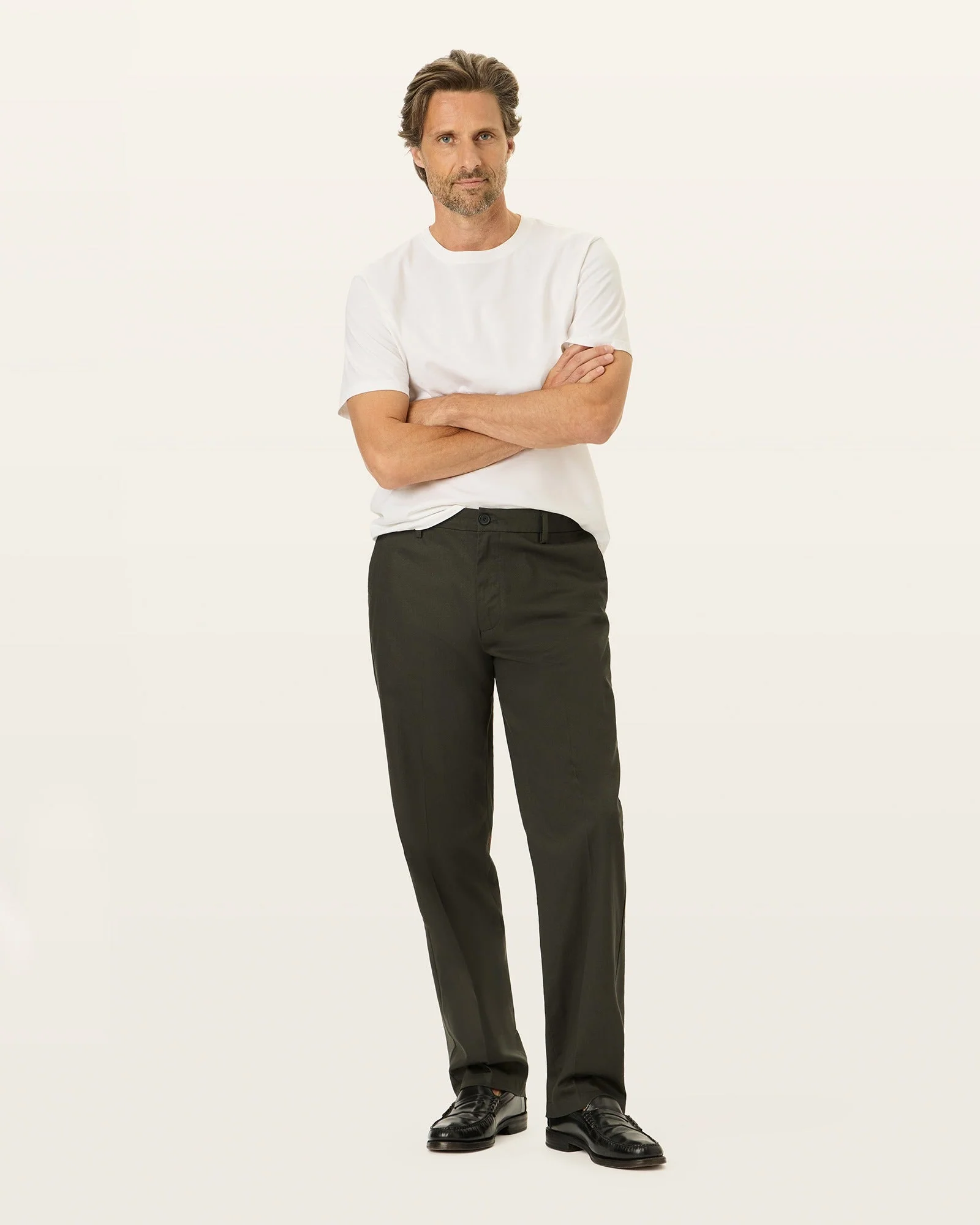 Signature Iron Free Khakis. Classic Fit with Stain Defender®