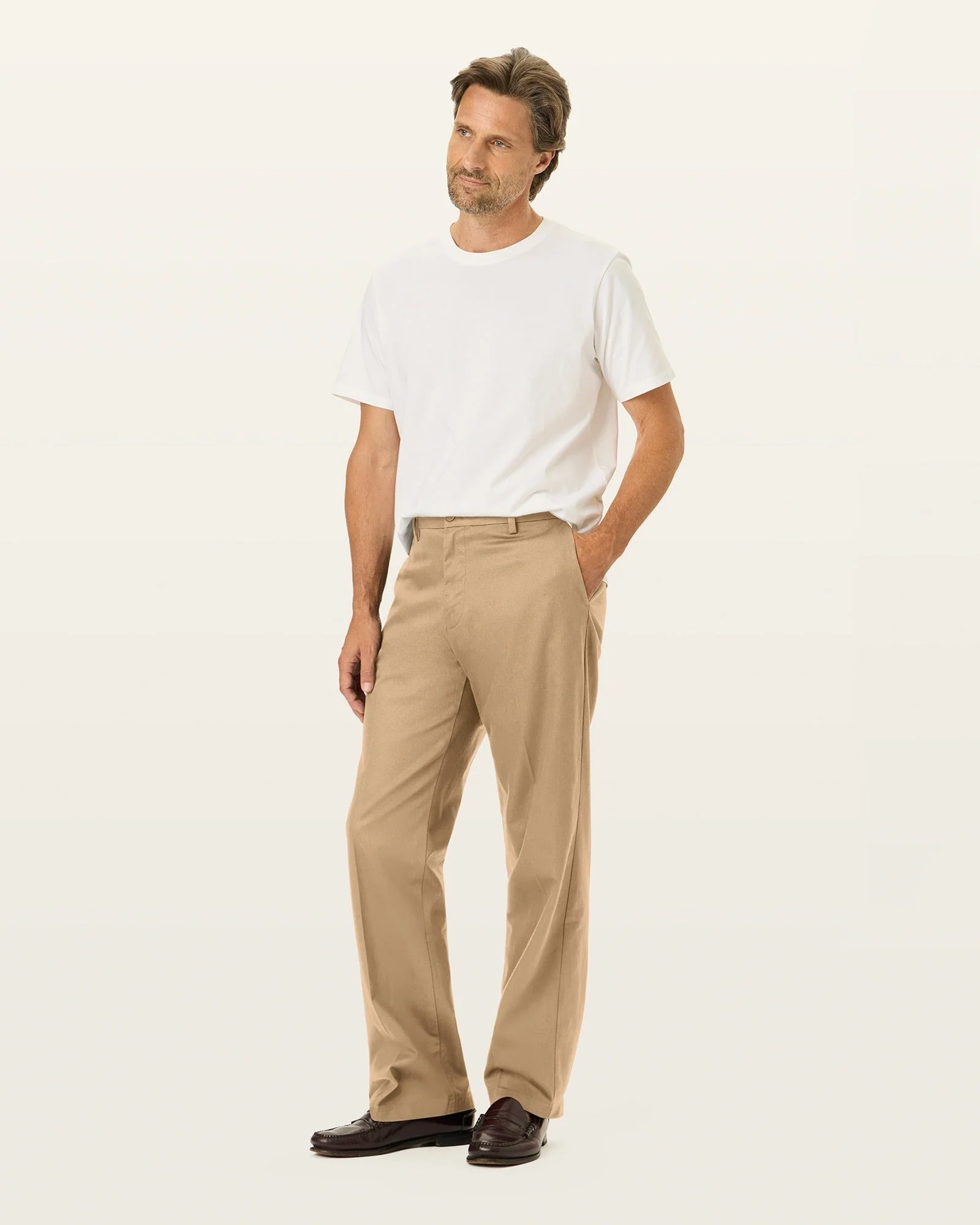 Signature Iron Free Khakis. Classic Fit with Stain Defender®