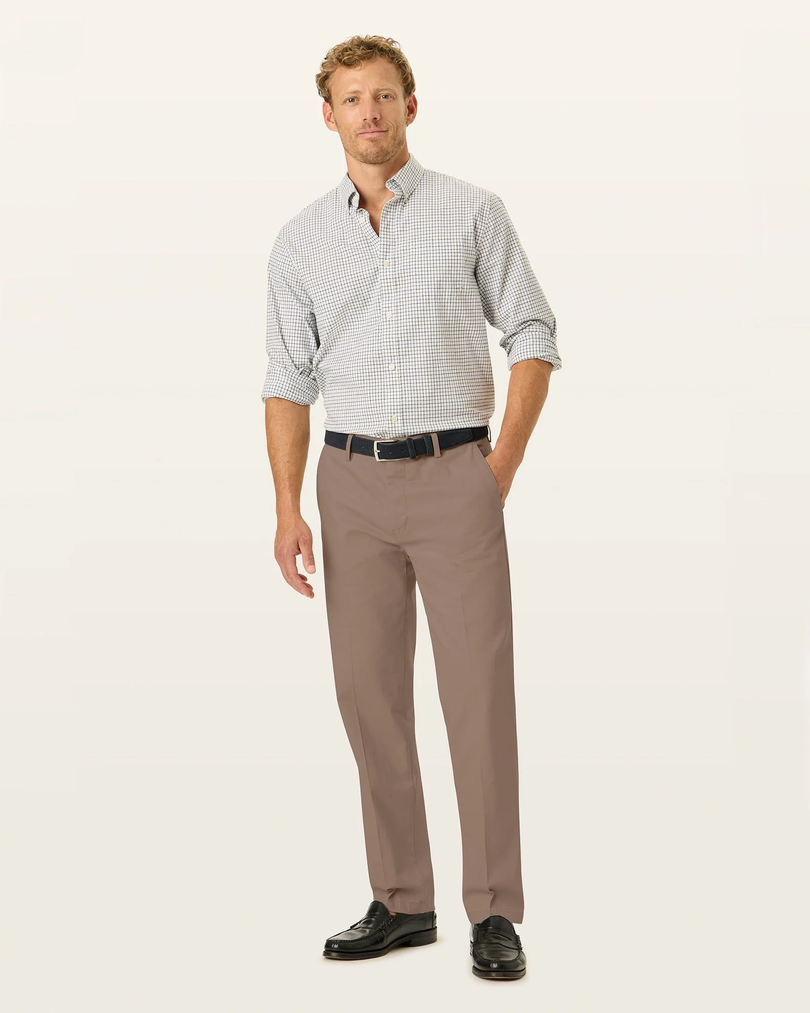 Signature Iron Free Khakis. Straight Fit with Stain Defender®