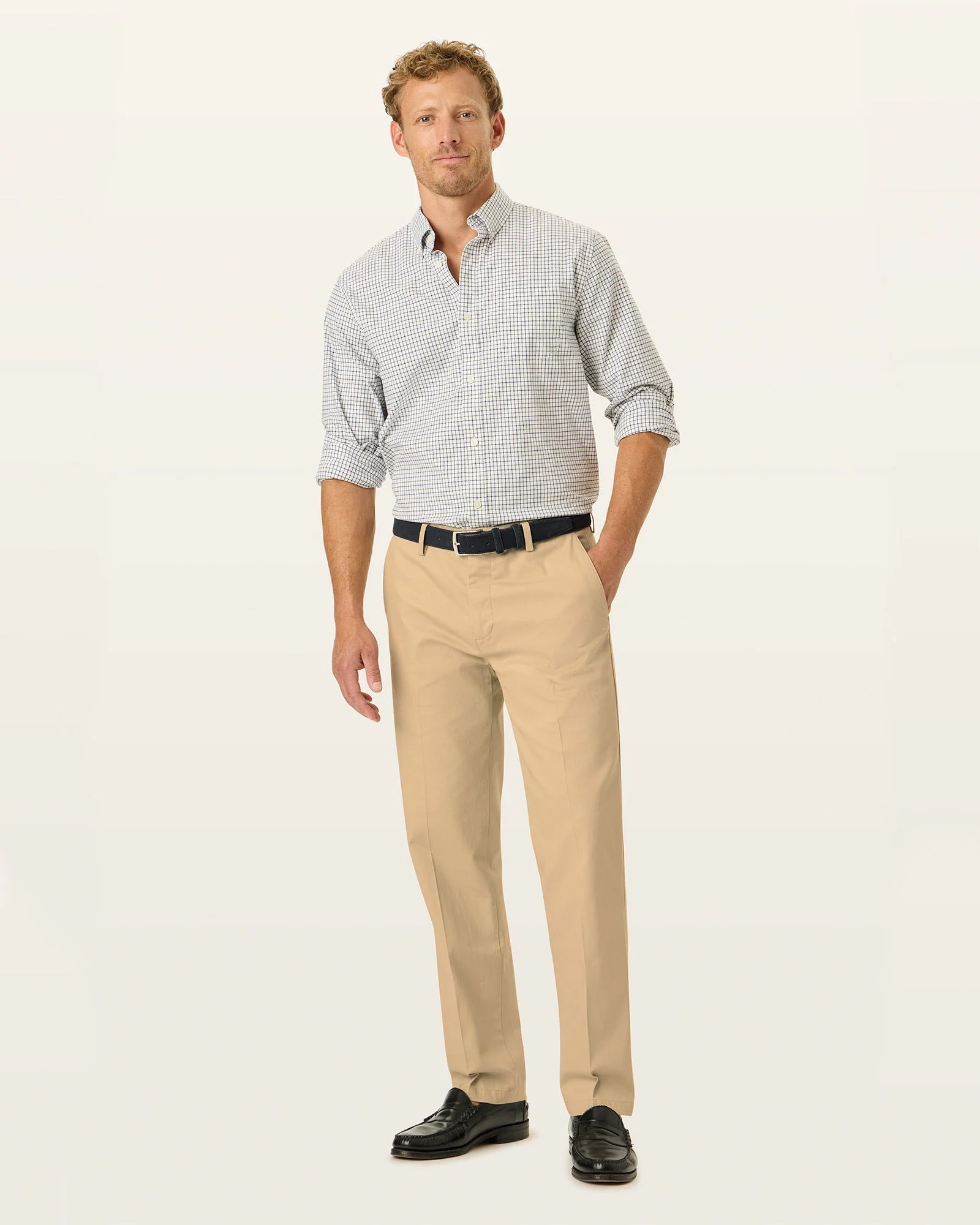 Signature Iron Free Khakis. Straight Fit with Stain Defender®