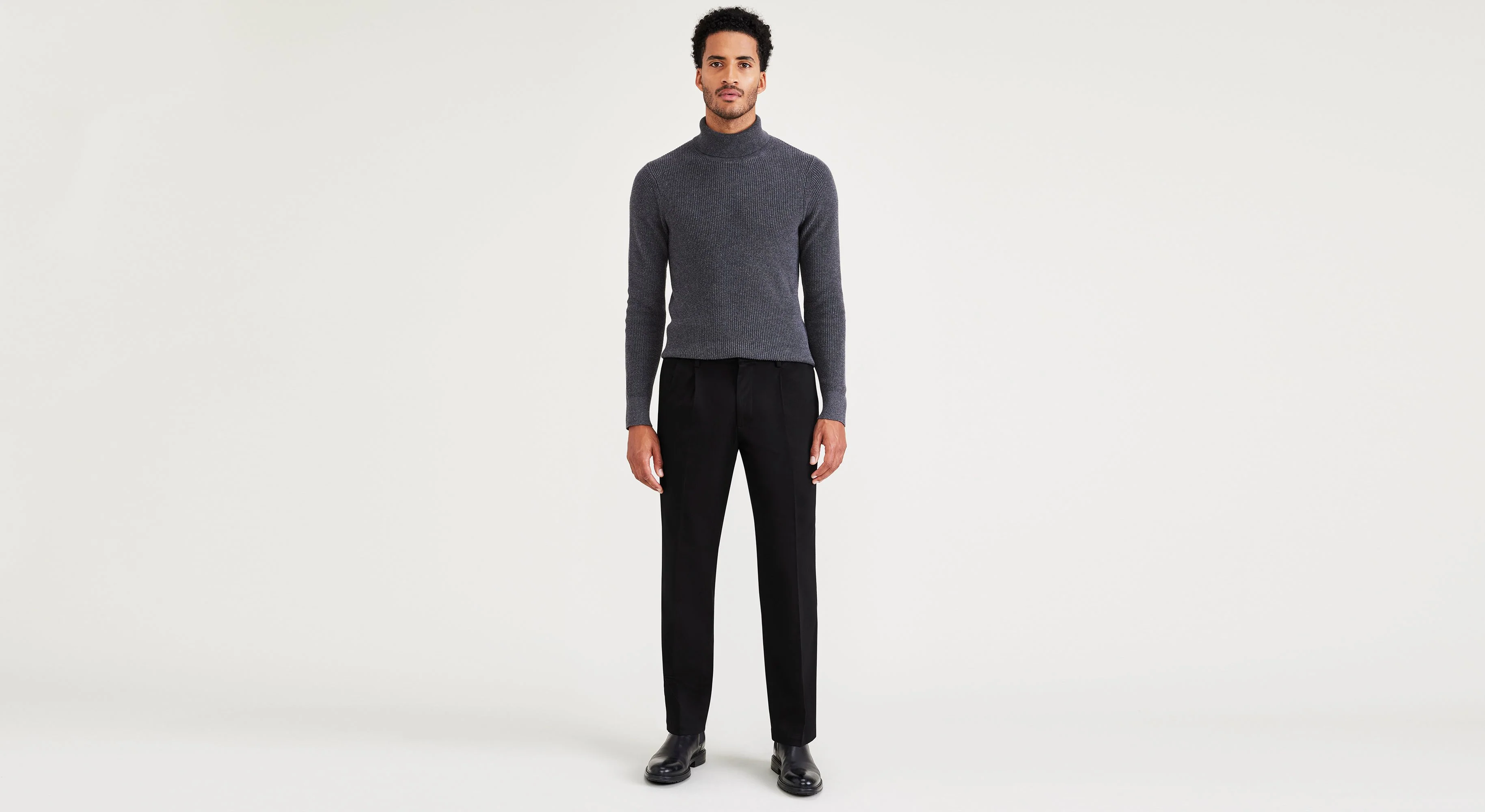 Signature Iron Free Khakis. Pleated. Classic Fit with Stain Defender® (Big and Tall)