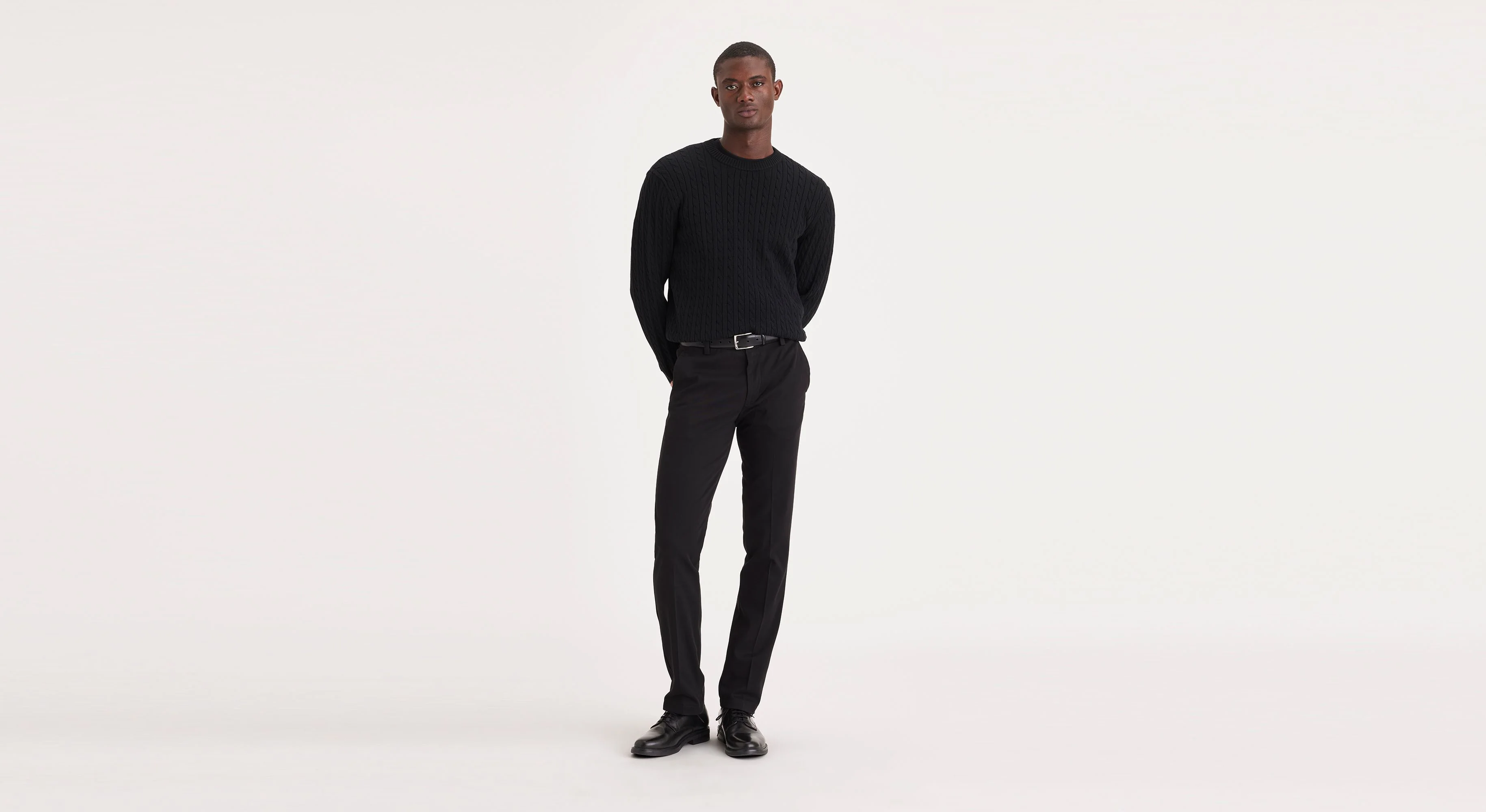 Easy Khakis. Slim Fit