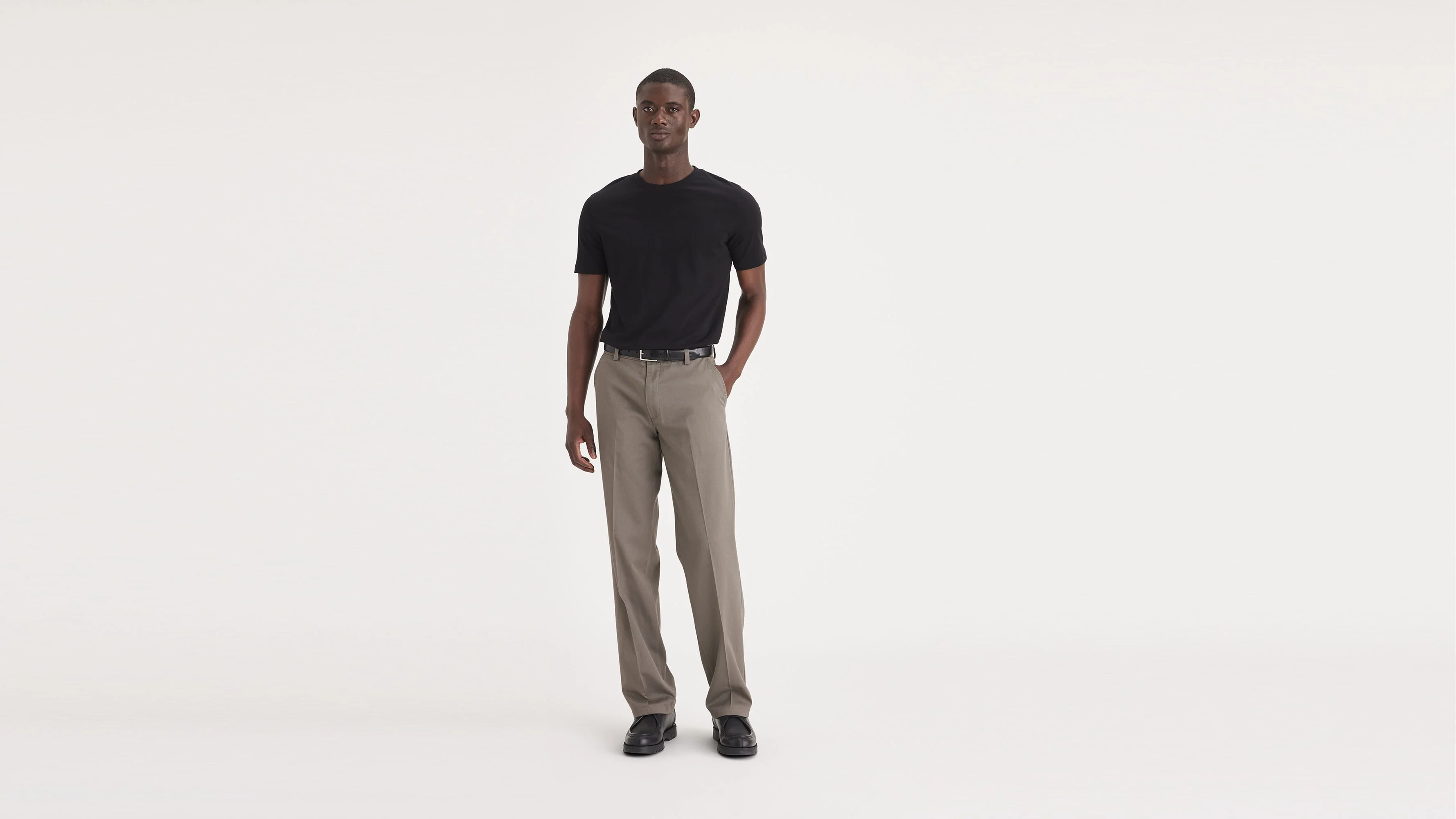 Easy Khakis. Classic Fit (Big and Tall)