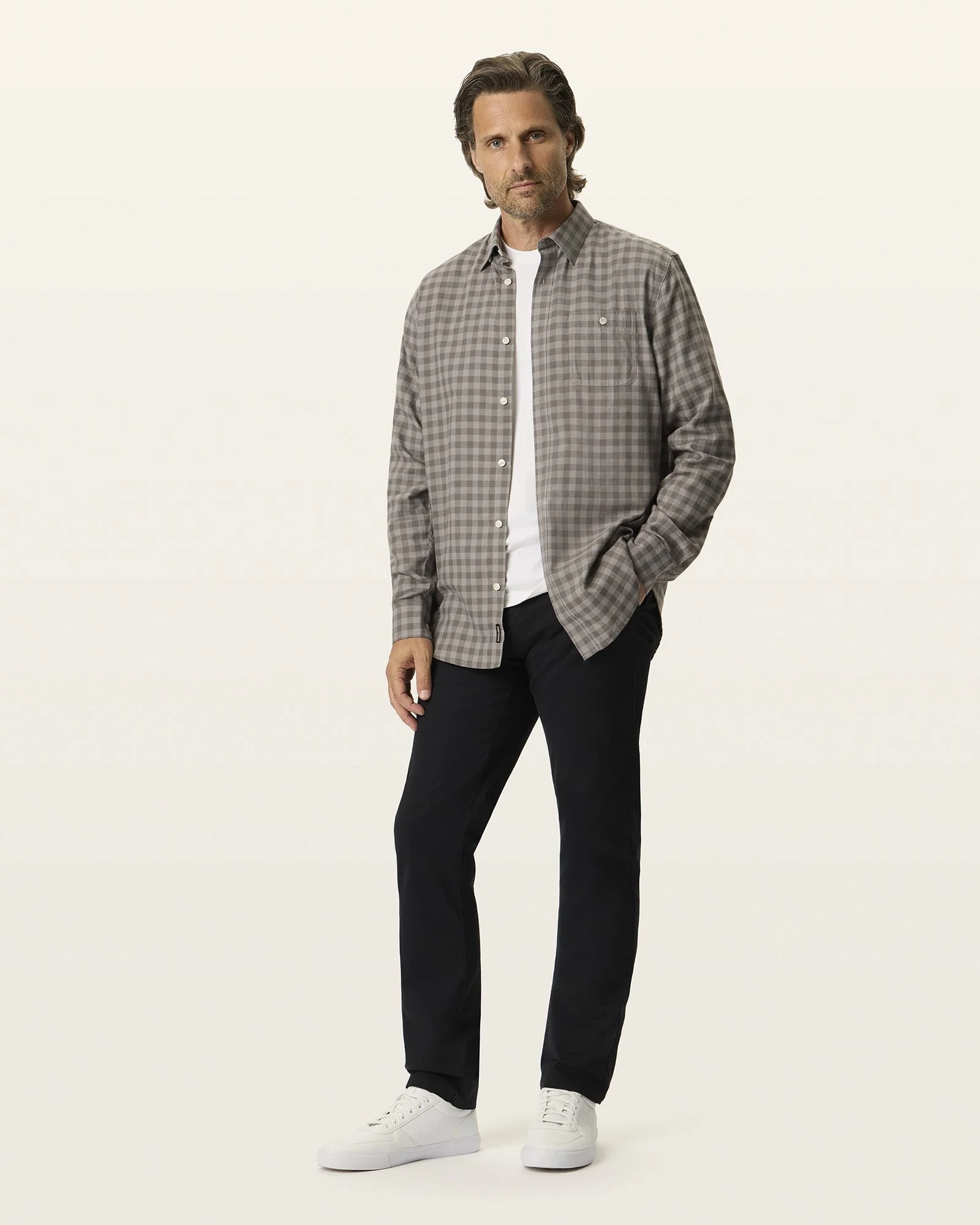 Essential American Khaki. Slim Fit