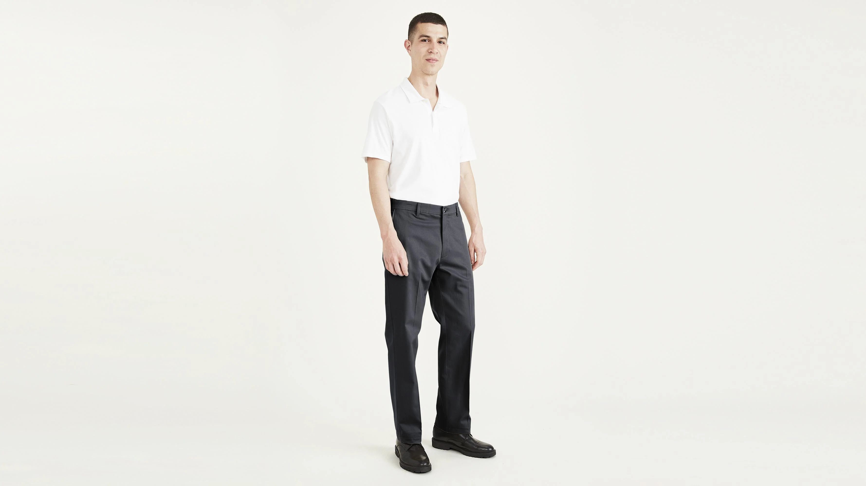 Signature Iron Free Khakis. Classic Fit with Stain Defender® (Big and Tall)